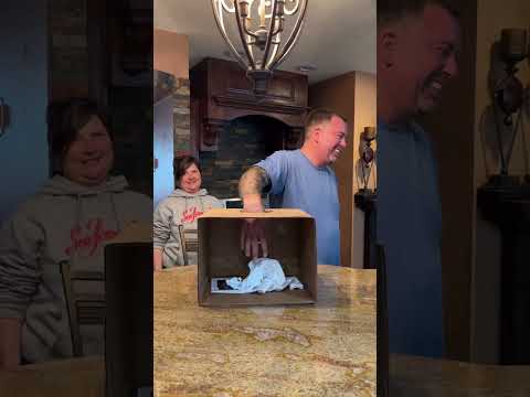 Parent&#039;s priceless response to our pregnancy news!